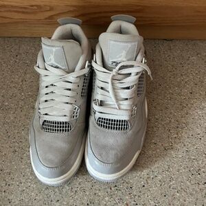 Jordan 4 frozen moments